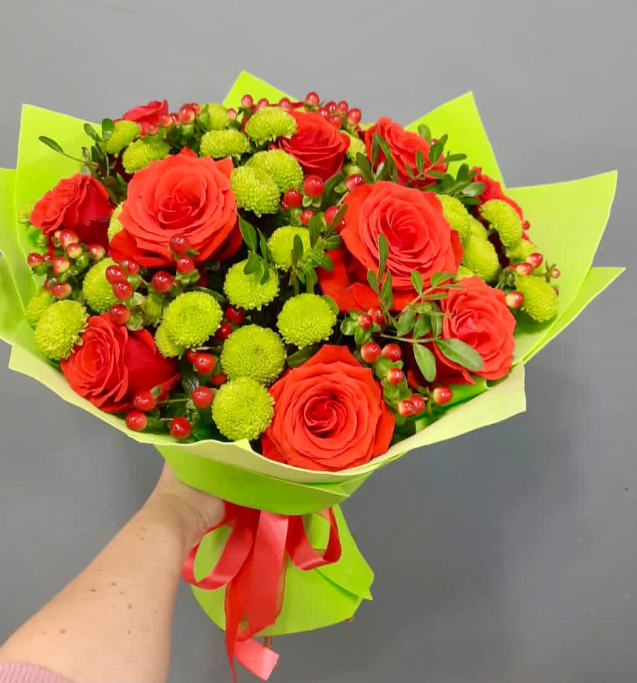 Букет цветов из: Хризантемы и Розы в Спасс