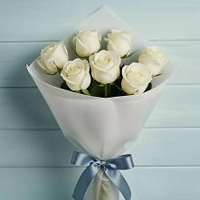 Букет 7 Белых роз Эдлесс Лав в Спасс