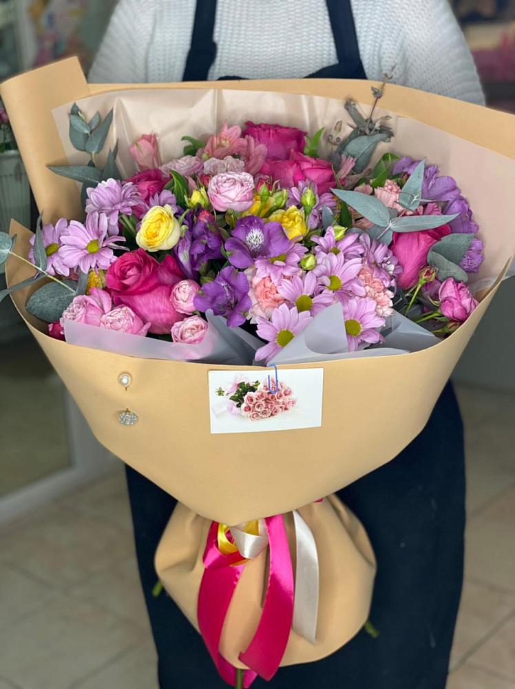 Букет цветов из: Хризантемы, Гвоздики и Альстромерии в Спасс