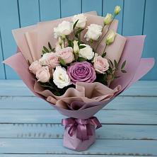Букет цветов из:  Розы и Лизиантусы в Спасс