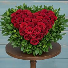 Цветочная композиция из Розы в виде сердца в Спасс