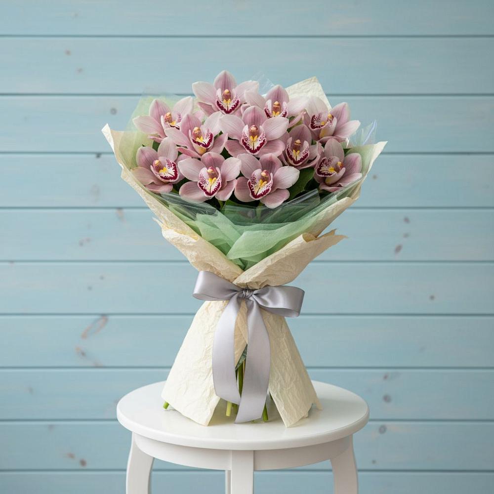 Букет цветов из: Орхидеи и Розы в Спасс