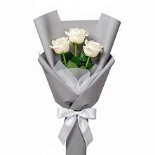 Букет 3 белые розы в Спасс