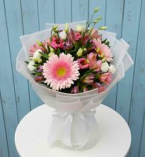Букет цветов из:  Герберы, Альстромерии и Лизиантусы в Спасс