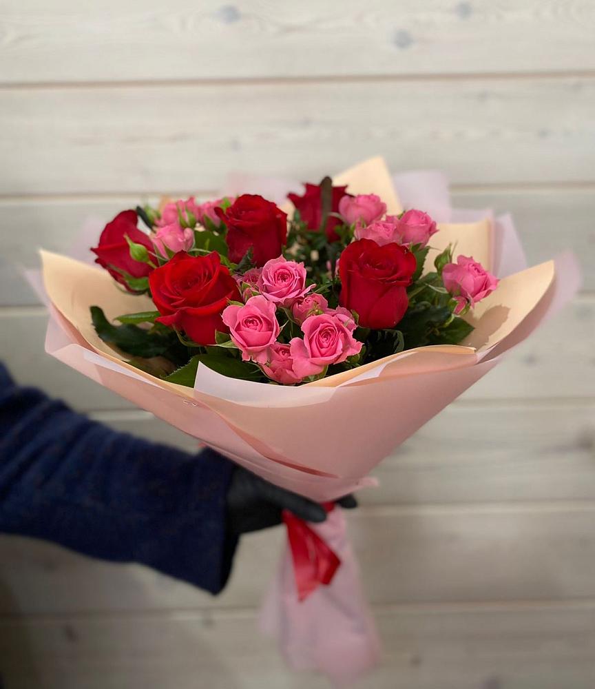 Букет цветов из: Розы в Спасс