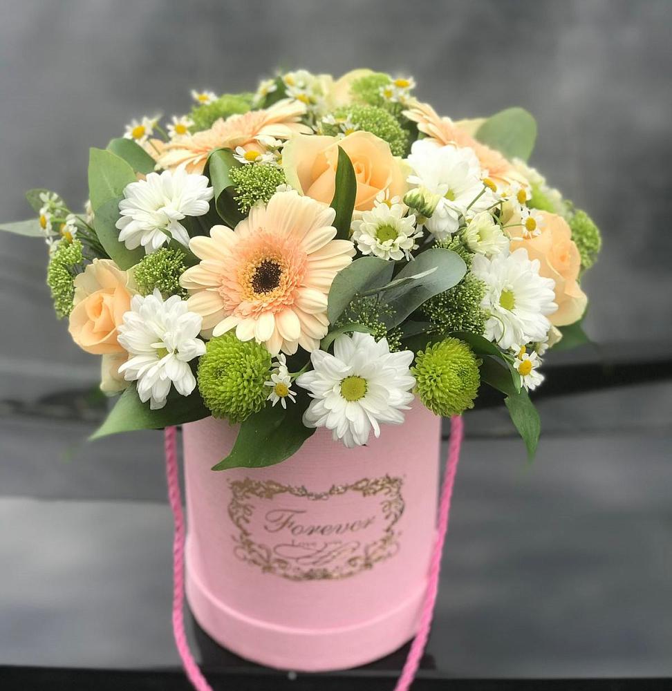 Цветочная композиция из Розы, Герберы и Хризантемы в шляпной коробке в Спасс